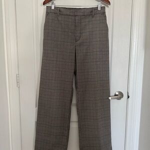 Never Worn Women’s Plaid Gap Trousers. Size 10.
